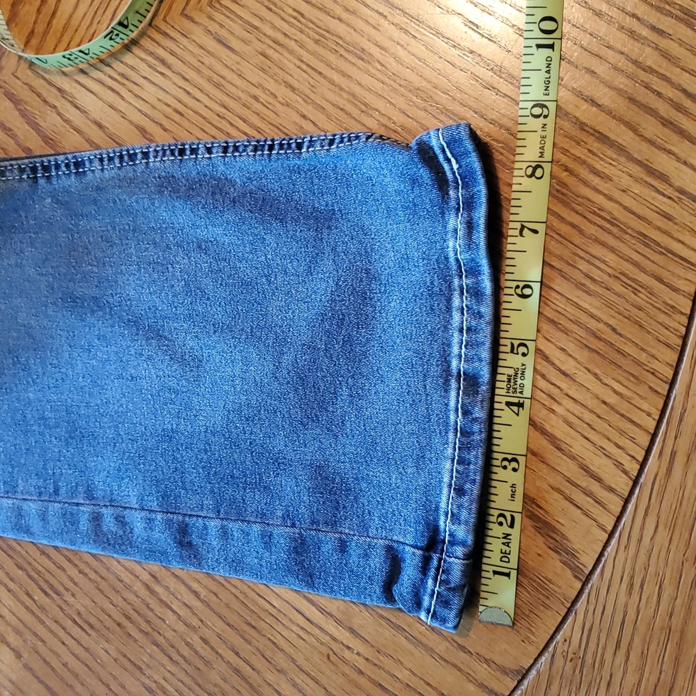 New Jeans - Picture 10 of 10